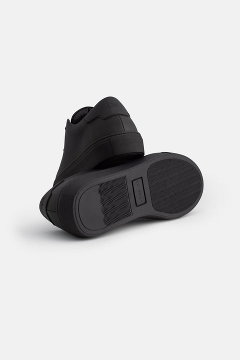 One – All Black – Damen