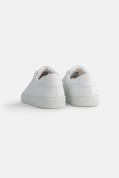 One – All White – Damen